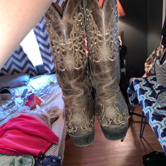 Boots! - Picture 2 of 2